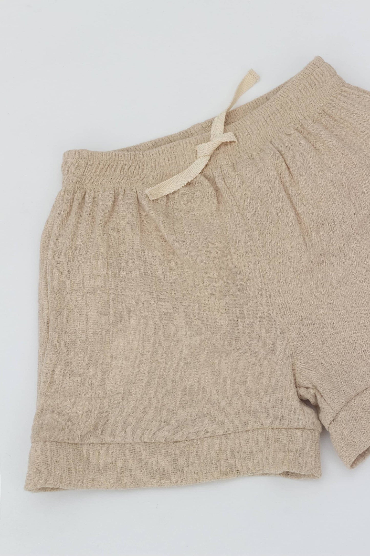 Muslin shorts with elastic waistband beige