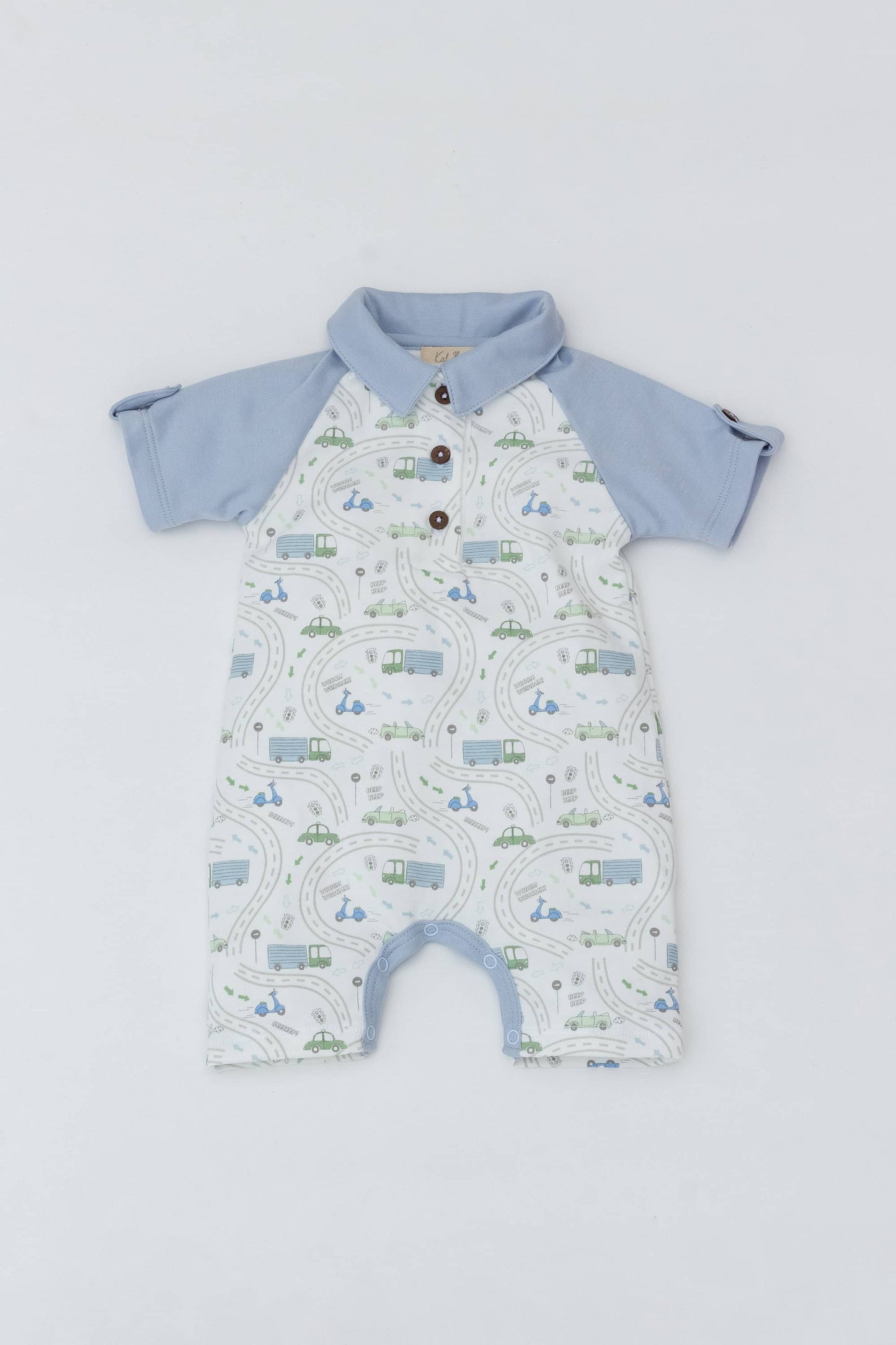 Short sleeve romper with contrasting collar traffic print