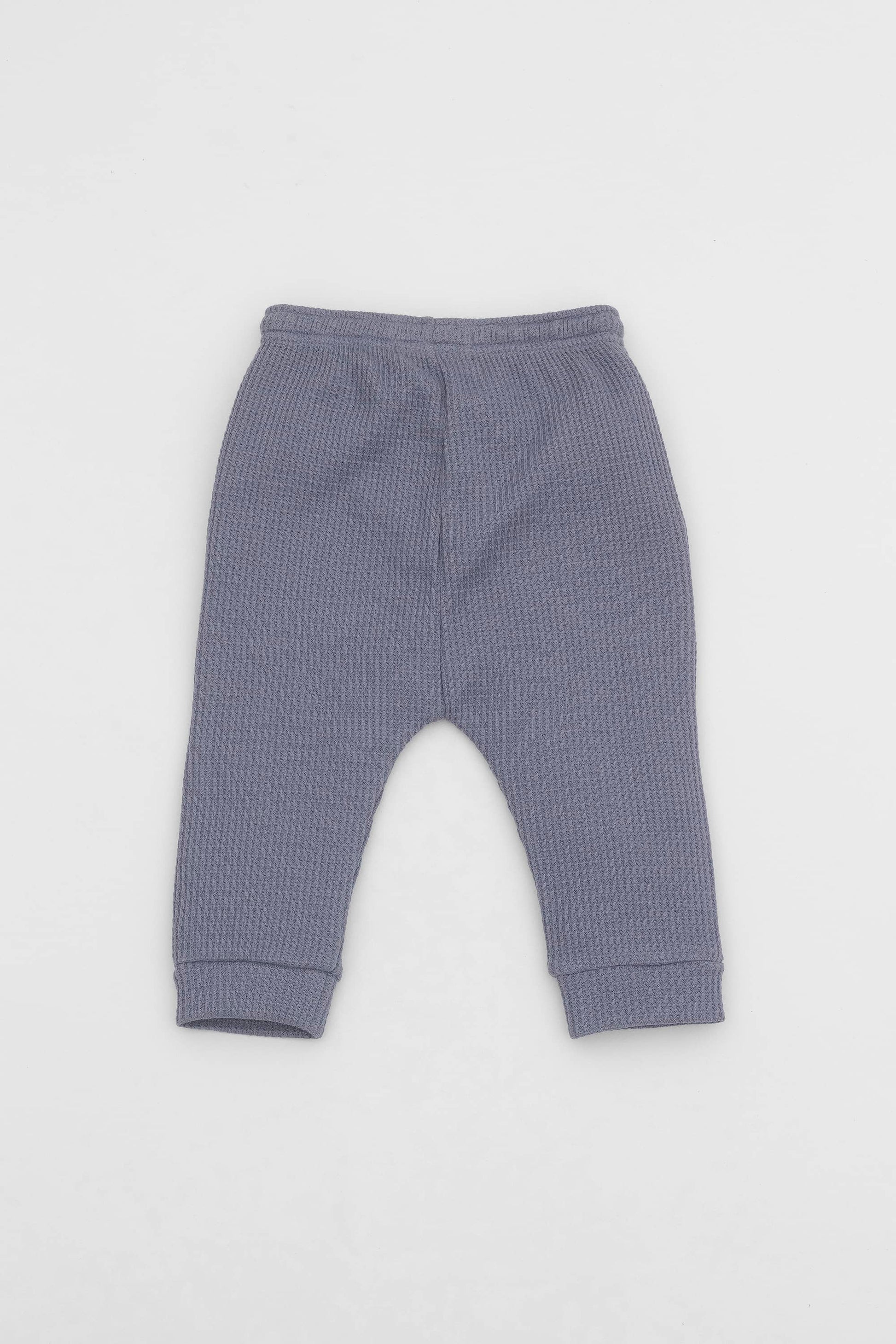 Blue moon joggers with elasticized waist, drawstring and kangaroo pocket. Back