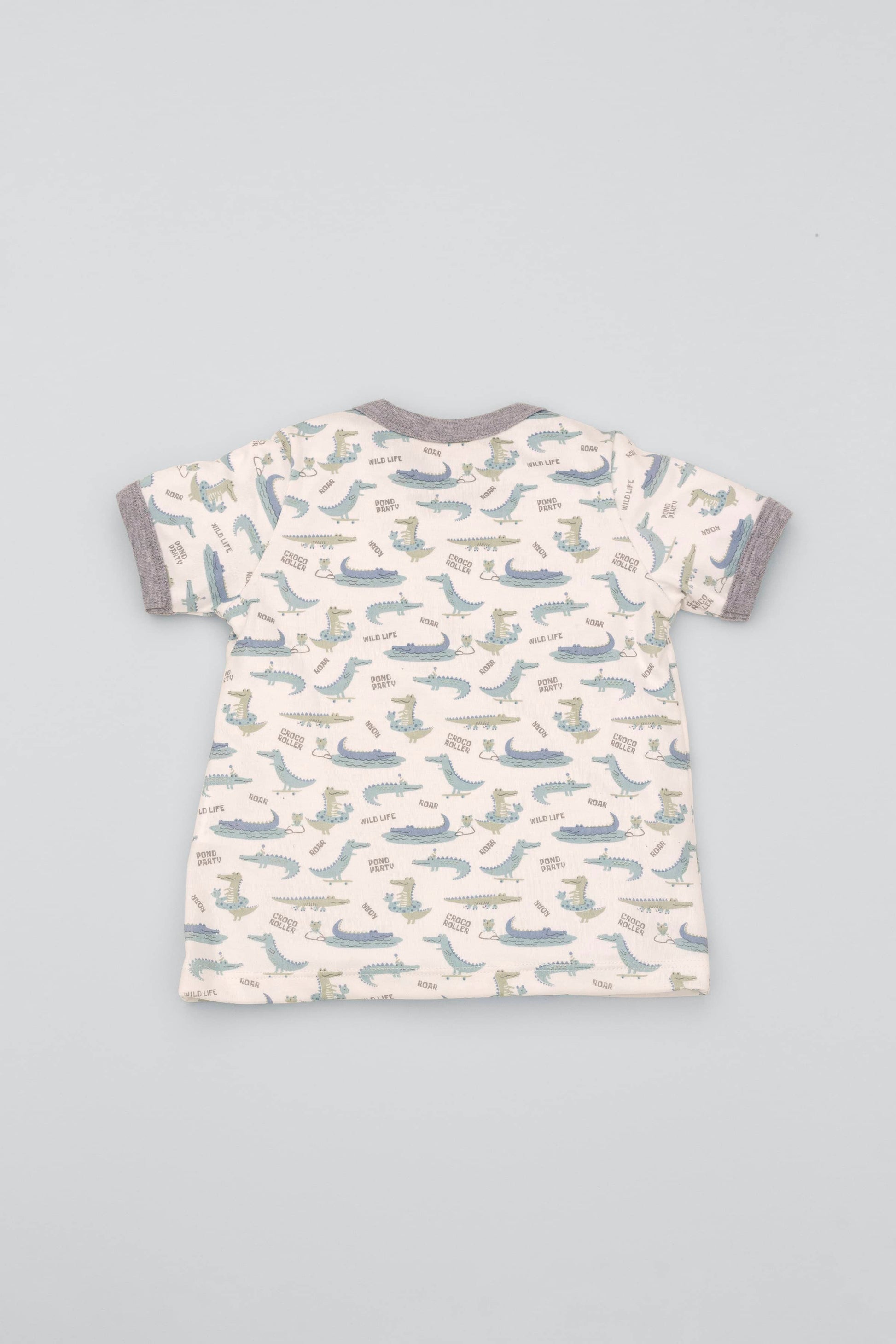 Organic pima cotton short-sleeve t-shirt with reptile print theme and contrasted neckline in heather grey. Back view