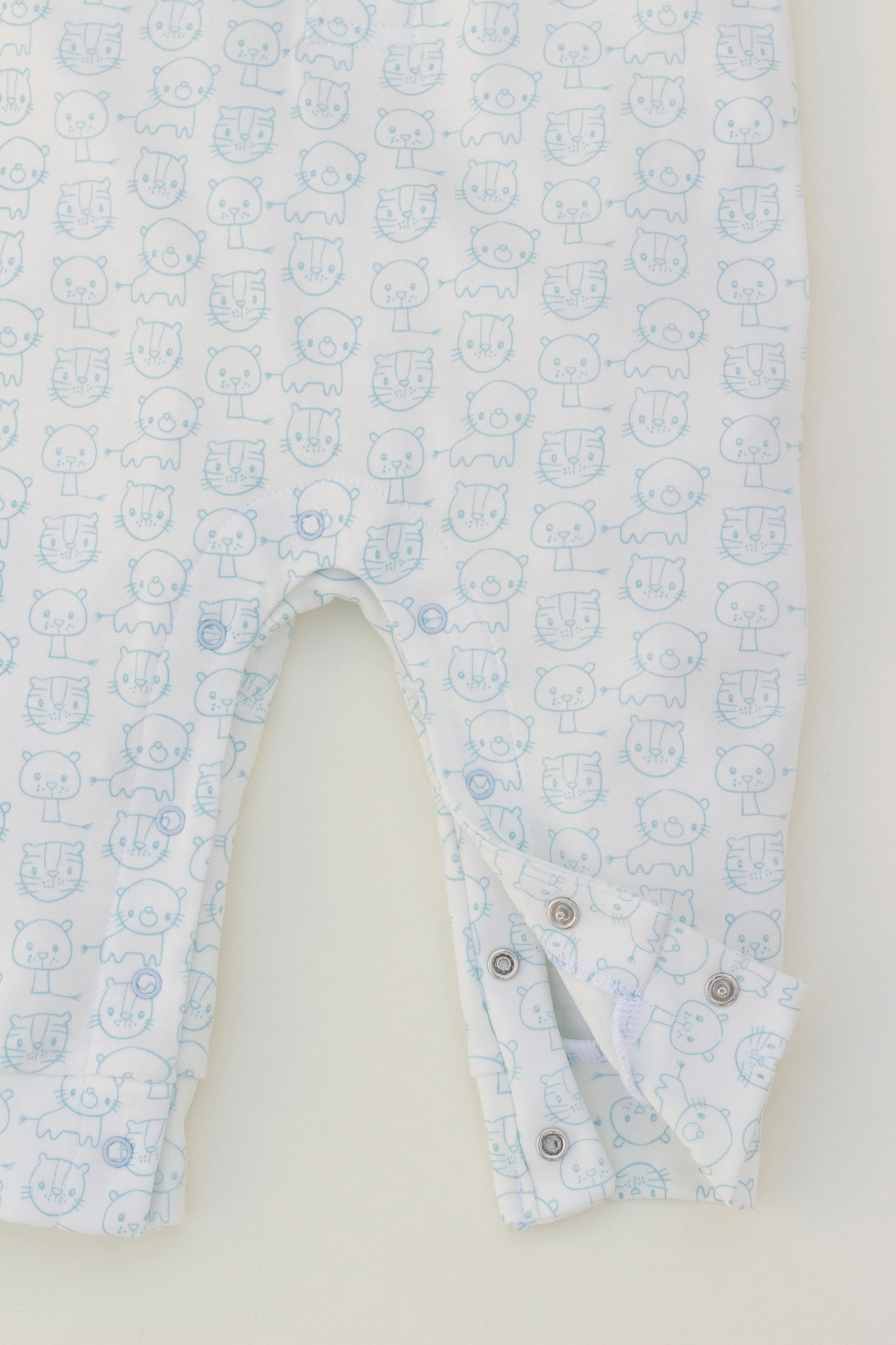 Shor sleeve romper  with snaps cats and dogs