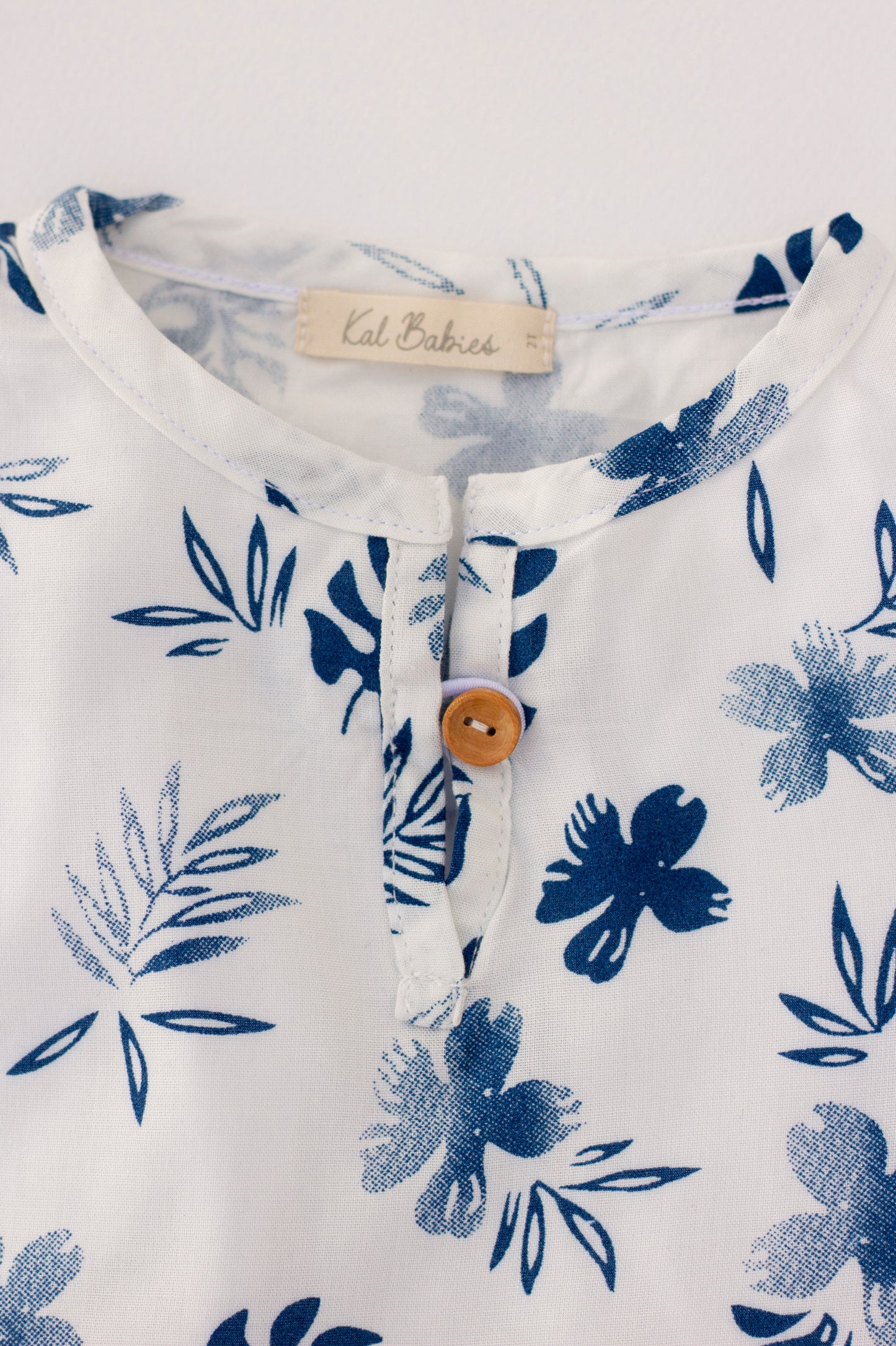 Kai's crew neck shirt with matching short set