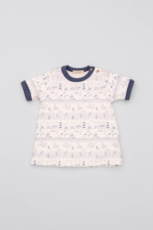Organic pima cotton short-sleeve t-shirt with seascape print theme and contrasted neckline in heather blue. Front view